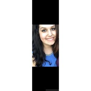 Meet your Posher, Lauren